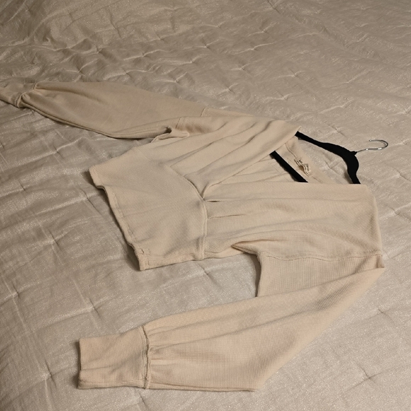 We The Free Cream V-Neck Blouse - Picture 10 of 16